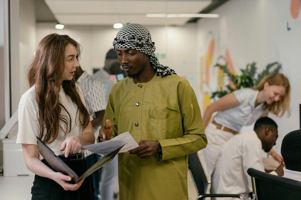 Boosting Emotional Wellness: Unveil Surprising Psychological Perks of Family Mealtime Togetherness